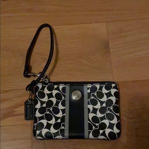 *Accepting all offers* Coach wristlet